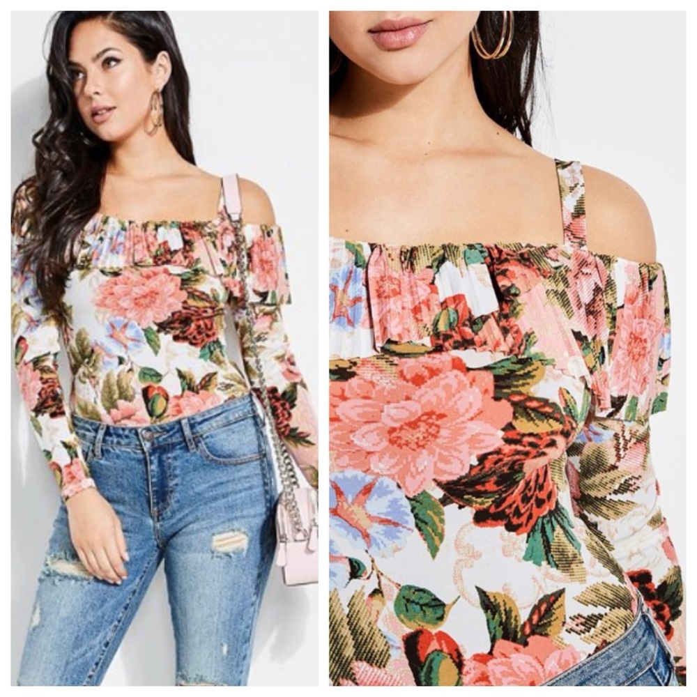 NWT Guess Off Shoulder Amy Bodysuit Tapestry Rose